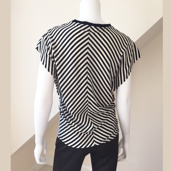 ❌❌❌❌🆕 Young Fabulous & Broke Tee - Picture 2 of 7